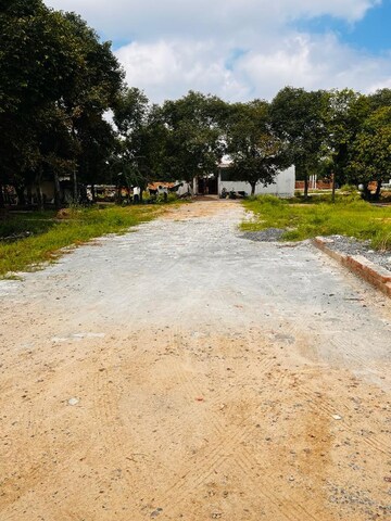  Plot – Exterior View View at Alipur - for Sale