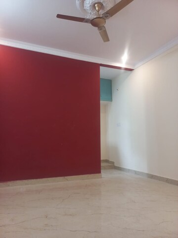 Room in 1 BHK Builder Floor at Ejipura – for Rent