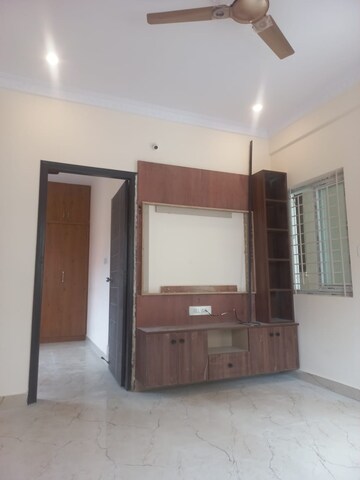 Room in 1 BHK Builder Floor at Ejipura – for Rent