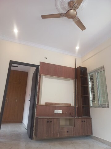 Furnished Amenities in 1 BHK Builder Floor at Ejipura – for Rent