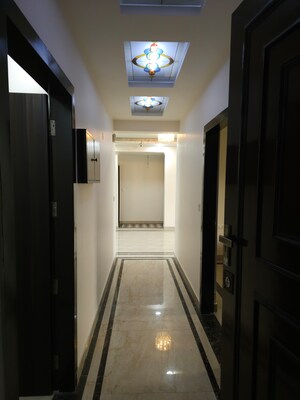 Room in 3 BHK Apartment at Sector 22 Dwarka – for Sale