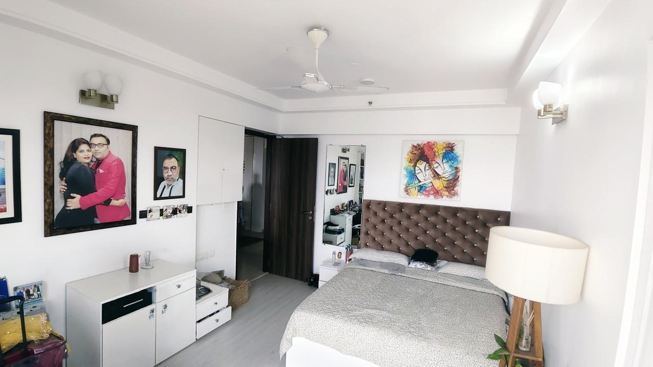 4 BHK + Servant Room Apartment For Rent in Adani Group Western Heights