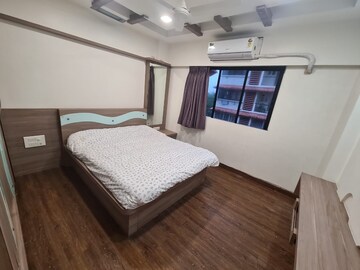 Bedroom in 3 BHK Apartment at Juhu Versova Link Road – for Rent