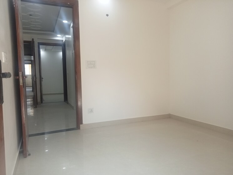 Room, mahavir enclave 1 3 Bedroom 900 Sq.Ft. Builder Floor In Mahavir Enclave 1 Delhi 9177926