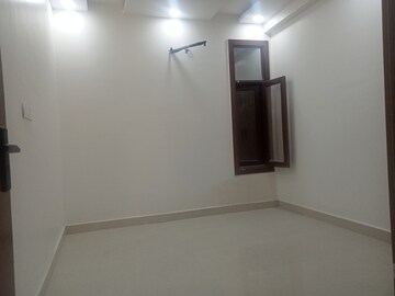 Room in 3 BHK Builder Floor at Mahavir Enclave 1 – for Sale