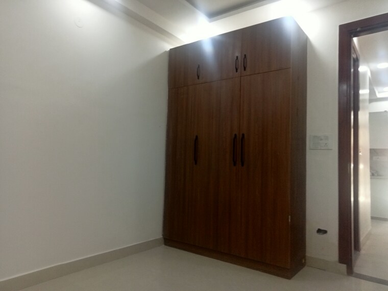 Room, mahavir enclave 1 3 Bedroom 900 Sq.Ft. Builder Floor In Mahavir Enclave 1 Delhi 9177926