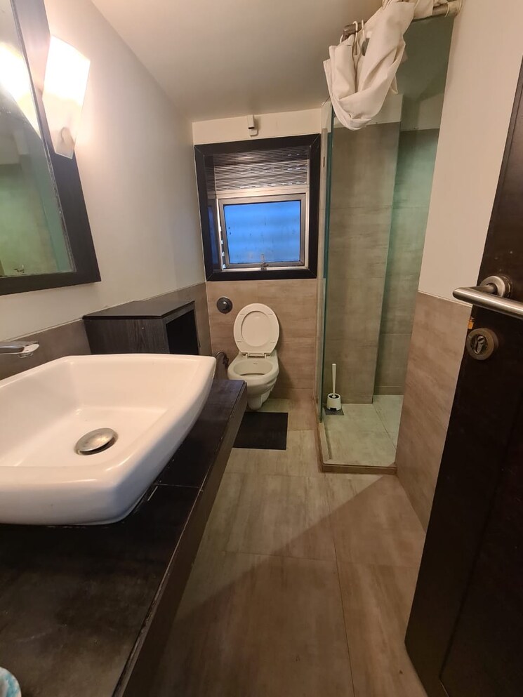 Bathroom, amaltas-chs 3 Bedroom 1250 Sq.Ft. Apartment In Andheri West Mumbai 9177972