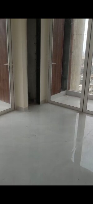Room in 3 BHK Apartment at Rubberwala White House, Sewri – for Sale