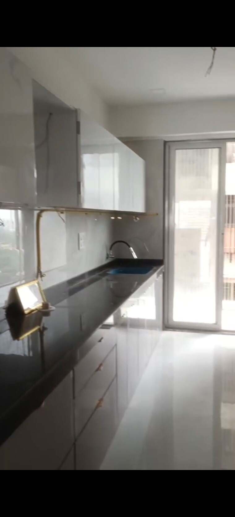 Kitchen, rubberwala-white-house 3 Bedroom 1198 Sq.Ft. Apartment In Sewri Mumbai 9178012