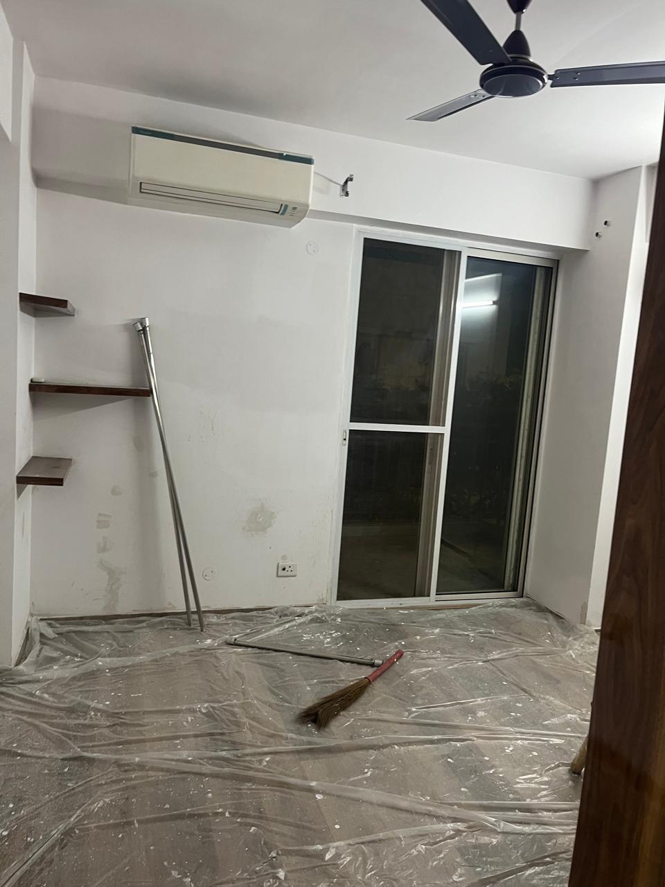 3 BHK + Servant Room Apartment For Sale in Supertech Aadri