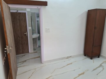 Room in 2 BHK Builder Floor at Safdarjung Development Area – for Rent