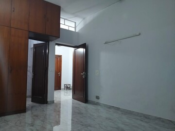 2 BHK Builder Floor For Rent in East Of Kailash
