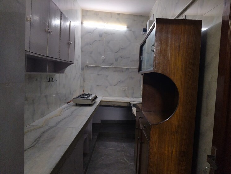 Kitchen, east of kailash 2 Bedroom 200 Sq.Yd. Builder Floor In East Of Kailash Delhi 9178033