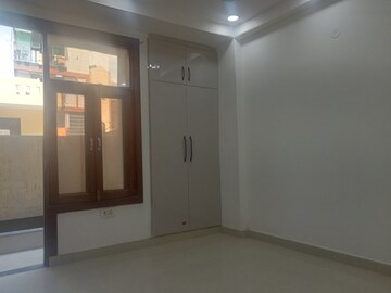 Room in 2 BHK Builder Floor at Mahavir Enclave 1 – for Sale