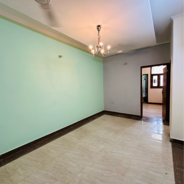 Room in 3 BHK Builder Floor at Saket – for Rent