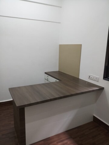 Bedroom in  Office Space at Tardeo – for Rent