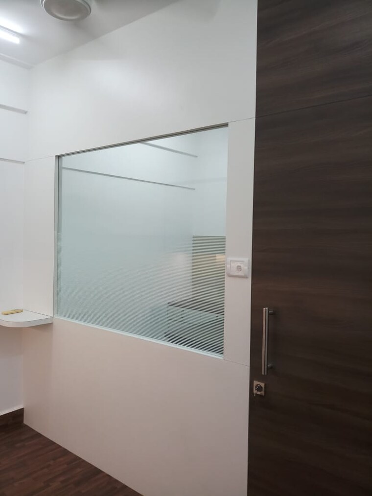 Room, tardeo Commercial Office Space 170 Sq.Ft. In Tardeo Mumbai 9178039