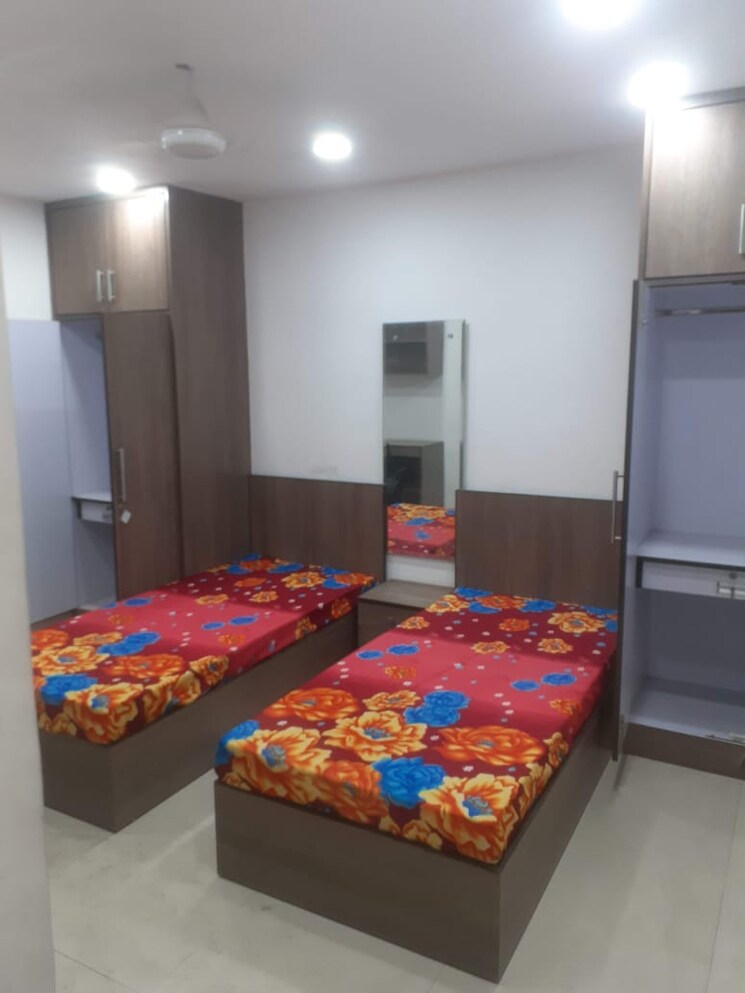 Bedroom, old rajinder nagar Pg For Boys & Girls In Old Rajinder Nagar 9178088