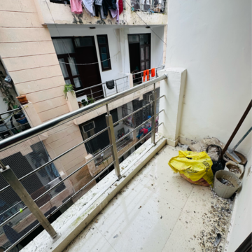 Gym in 1 BHK Builder Floor at Saket – for Rent