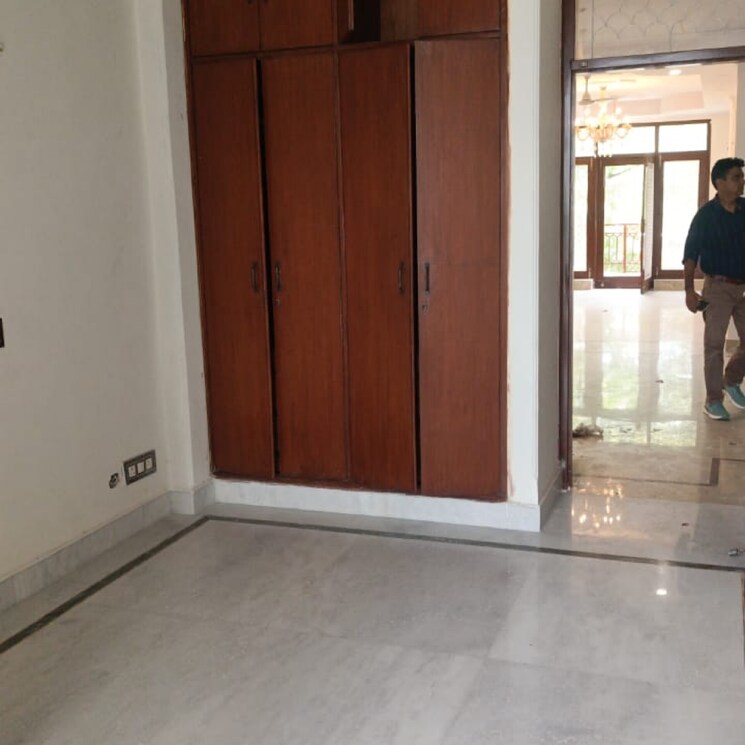 Room, chittaranjan park 3 Bedroom 2000 Sq.Ft. Builder Floor In Chittaranjan Park Delhi 9178119