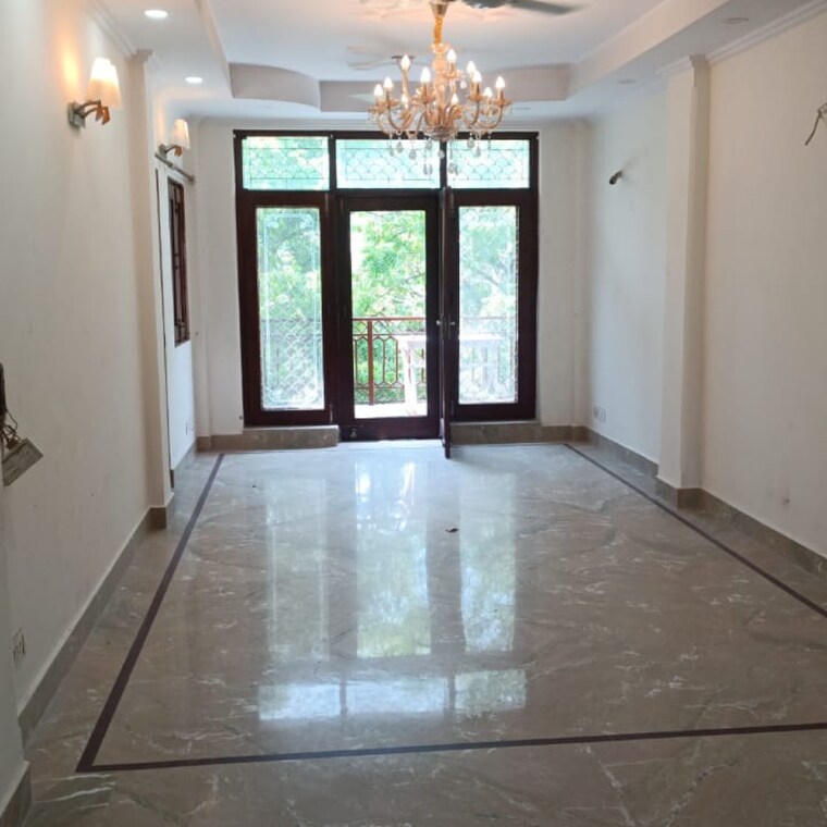 Kitchen, chittaranjan park 3 Bedroom 2000 Sq.Ft. Builder Floor In Chittaranjan Park Delhi 9178119