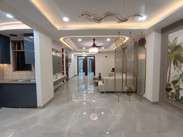 Building Lobby in 4 BHK Builder Floor at Vasundhara Sector 5 – for Sale