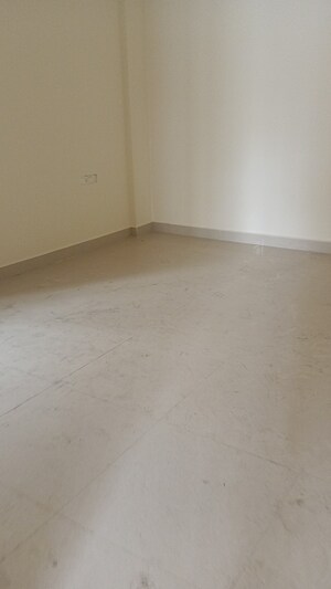 Room in 3 BHK Apartment at Manikonda – for Sale