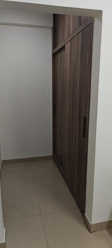 Bathroom in 3 BHK Apartment at Paramount Emotions, Sector 1 Greater Noida – for Rent
