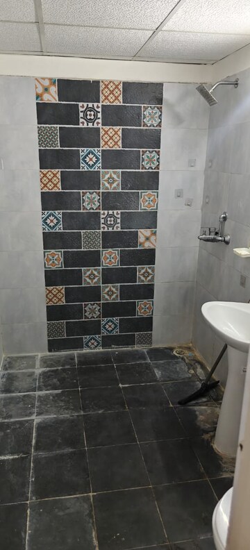 Bathroom in 3 BHK Apartment at Paramount Emotions, Sector 1 Greater Noida – for Rent