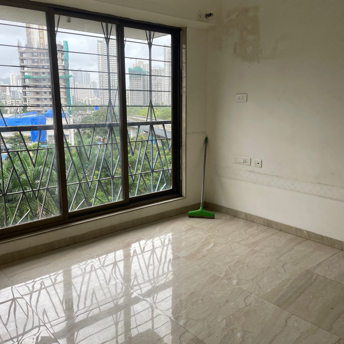 1 BHK 430 Sq.Ft. Apartment in City Sanghvi Dev Ashish