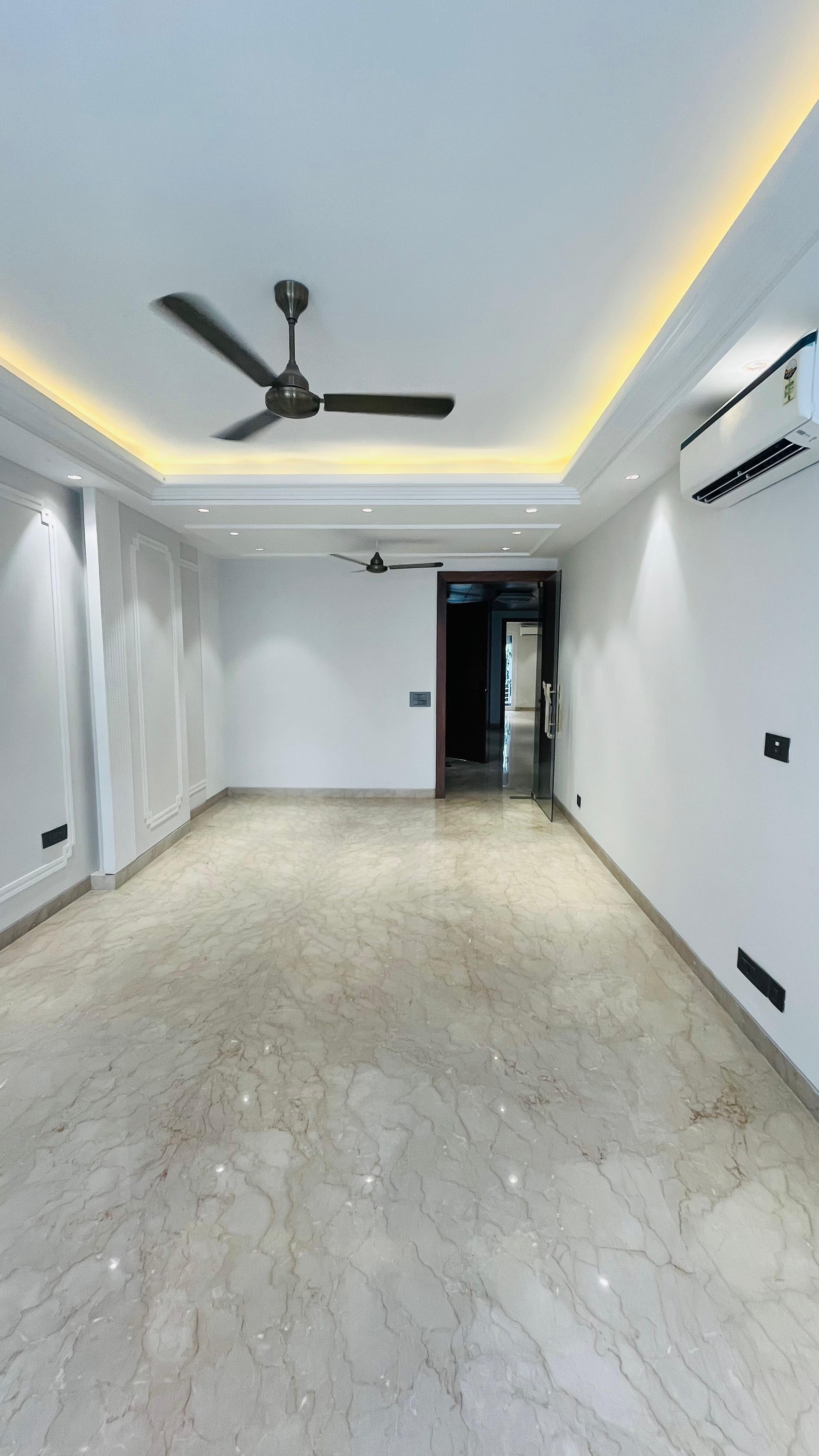 3 BHK + Servant Room,Study Room Builder Floor For Rent in Greater Kailash I