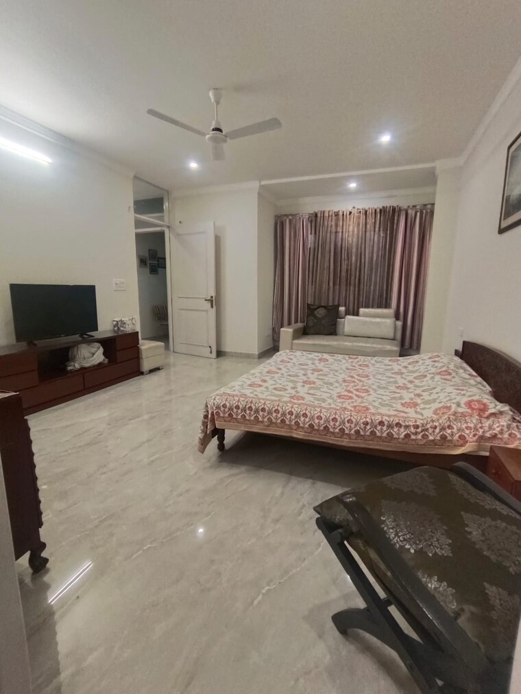Bedroom, sainik farm 2 Bedroom 900 Sq.Ft. Villa In Sainik Farm Delhi 9178142