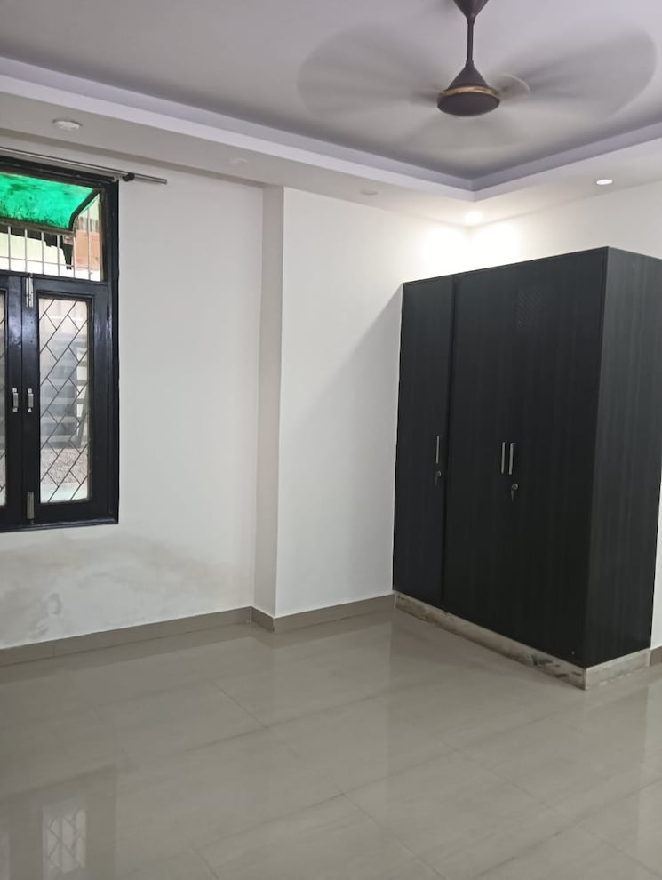 Room, chittaranjan park 3 Bedroom 1350 Sq.Ft. Builder Floor In Chittaranjan Park Delhi 9178145