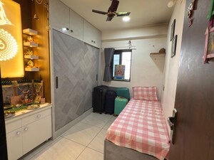 Room in 3 BHK Apartment at Ghatlodia – for Sale