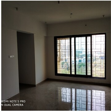Room in 2 BHK Apartment at Lashkaria Anurag CHS, Andheri West – for Rent