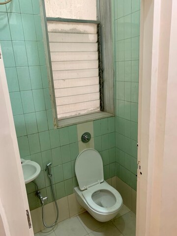 Bathroom in 2 BHK Apartment at Tardeo – for Rent