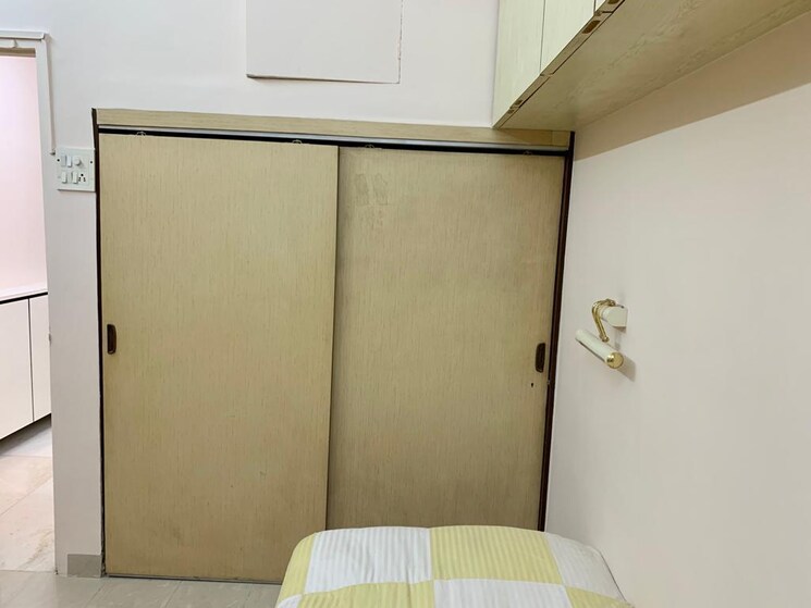 Room, tardeo 2 Bedroom 750 Sq.Ft. Apartment In Tardeo Mumbai 9178130