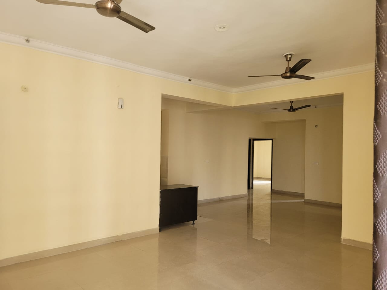 4 BHK + Servant Room Apartment For Rent in Assotech Windsor Court