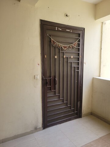 Building Lobby in 4 BHK Apartment at Assotech Windsor Court, Sector 78 – for Rent