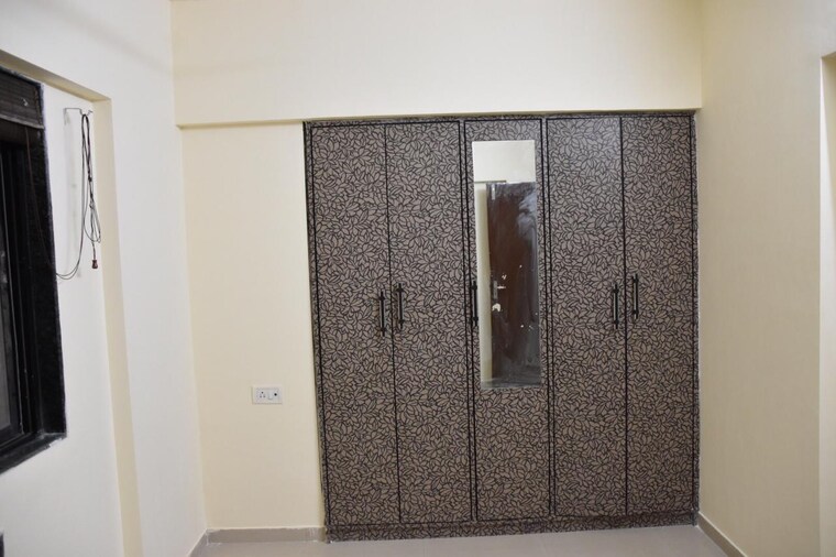 Room, puranik-city 1 Bedroom 500 Sq.Ft. Apartment In Kasarvadavali Thane 9178169