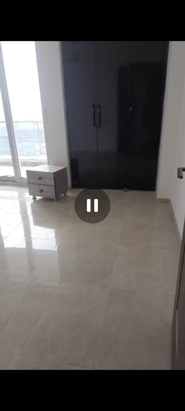 Master Bedroom, omaxe-royal-residency-faridabad 3 Bedroom 1925 Sq.Ft. Apartment In Sector 79 Faridabad 9178199