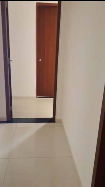 Room in 4 BHK Apartment at Shapoorji Pallonji Joyville Phase 2, Sector 102 – for Rent