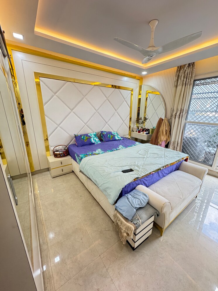 Room, elite-oyster 3 Bedroom 2400 Sq.Ft. Apartment In Hbr Layout Bangalore 9178198