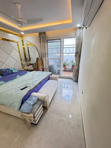 Bedroom in 3 BHK Apartment at Elite Oyster, Hbr Layout – for Sale