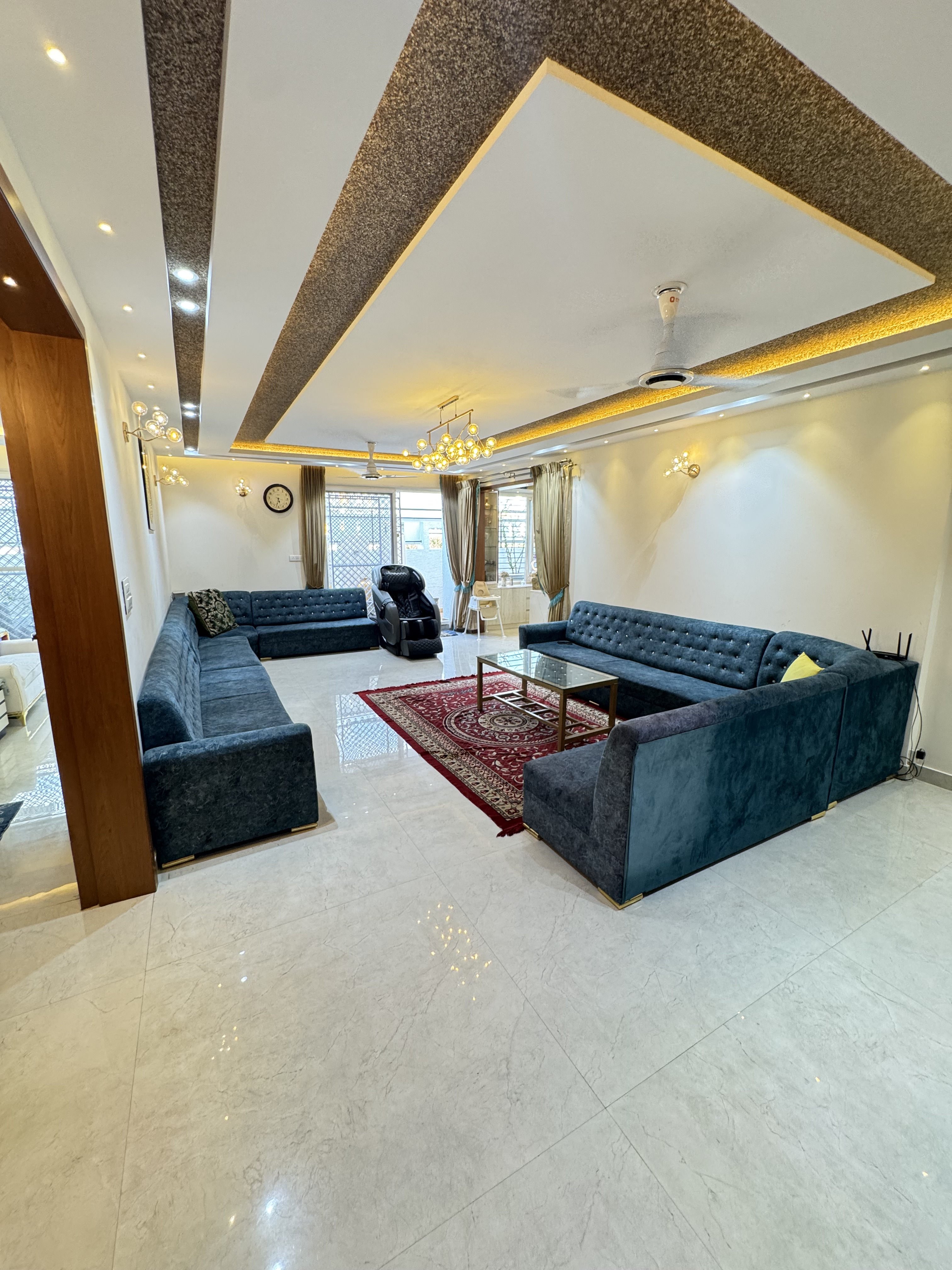 3 BHK + Servant Room Apartment For Sale in Elite Oyster