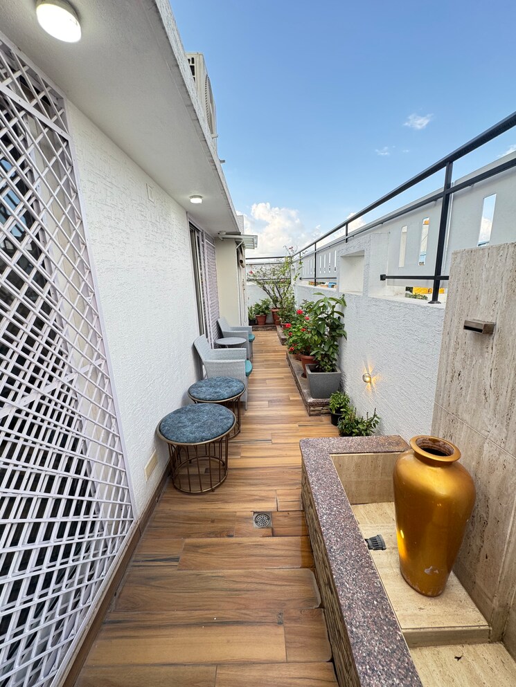 Balcony, elite-oyster 3 Bedroom 2400 Sq.Ft. Apartment In Hbr Layout Bangalore 9178198