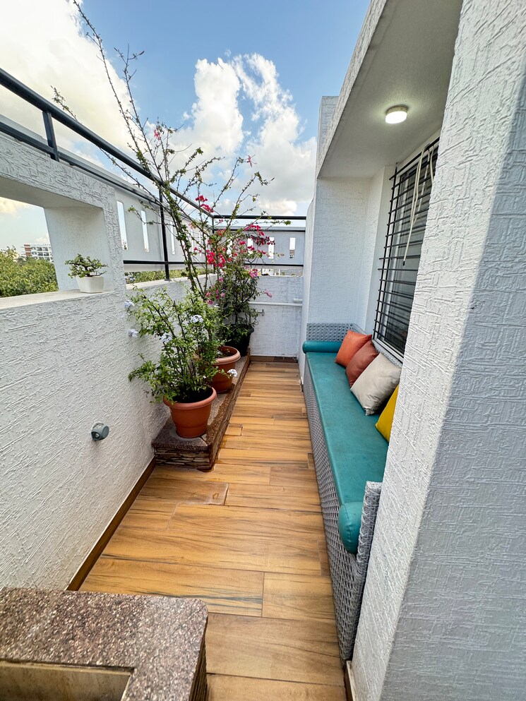 Balcony, elite-oyster 3 Bedroom 2400 Sq.Ft. Apartment In Hbr Layout Bangalore 9178198