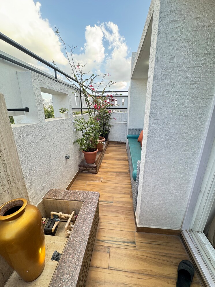 Balcony, elite-oyster 3 Bedroom 2400 Sq.Ft. Apartment In Hbr Layout Bangalore 9178198