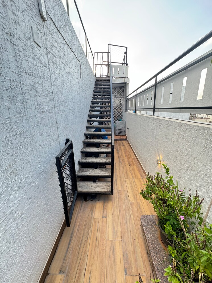 undefined, elite-oyster 3 Bedroom 2400 Sq.Ft. Apartment In Hbr Layout Bangalore 9178198