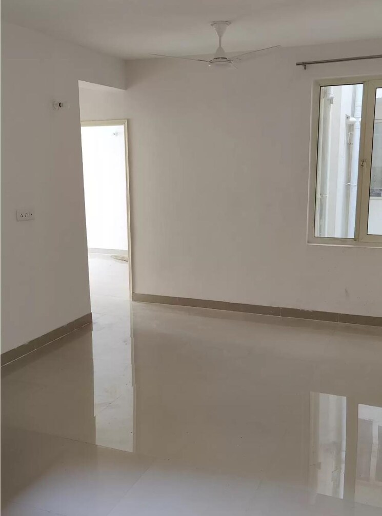 Room, hcbs-sports-ville 2 Bedroom 737 Sq.Ft. Apartment In Sohna Sector 35 Gurgaon 9178230